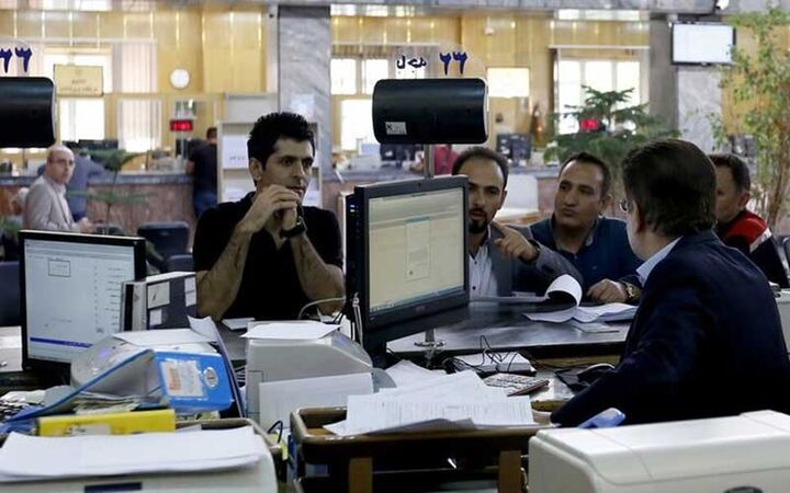 وام هایی که به مشمولین و نیازمندان واقعی نمی رسد| وام ۳۰۰ میلیونی برای چه کسانی است؟