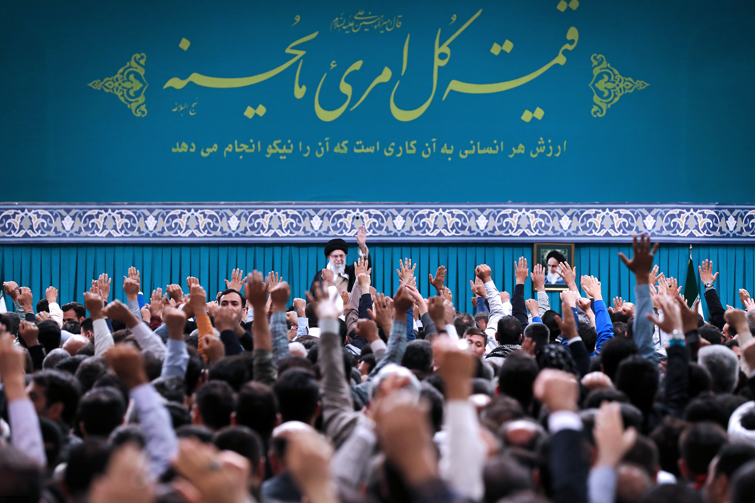 کارگر سرمایه اصلی برای تحقق شعار سرمایه‌گذاری برای تولید است