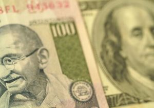 بداقبال‌ترین ارز آسیا بی‌رقیب ماند