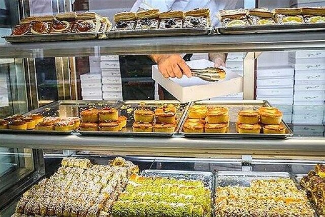 شیرینی شب یلدا تامین است/ قیمت گذاری دستوری نداریم