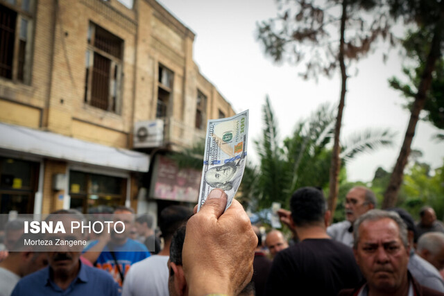 دلار بی‌مشتری ماند!