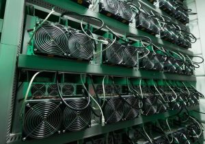 طوفان، نرخ هش بیت‌کوین را به پایین‌ترین سطح ۷ ماهه رساند