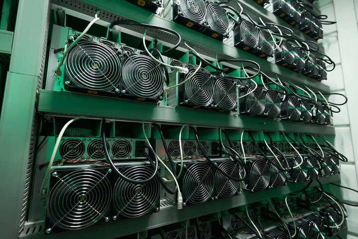 طوفان، نرخ هش بیت‌کوین را به پایین‌ترین سطح ۷ ماهه رساند