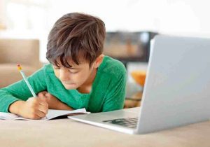والدین چقدر به دنیای مجازی کودکان توجه دارند؟