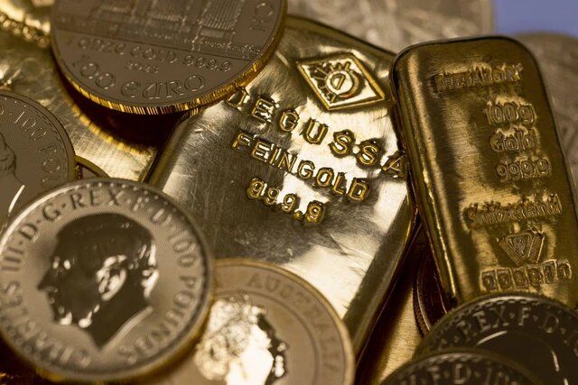 قیمت اونس طلا ۳۰۰ دلار دیگر ریخت