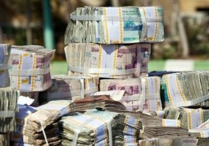 نقدینگی؛ از ۲۵۸ میلیارد تا ۱۳۰۰۰۰۰۰۰۰۰۰۰۰۰۰۰ میلیارد تومان!