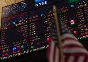 دود شدن ۲ هزار و ۲۰۰ میلیارد دلار ارزش شرکت های S&P500 بورس آمریکا