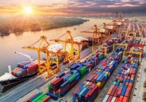 فعال بودن همه بنادر تجاری جنوب کشور/ صادرات و واردات در جریان است