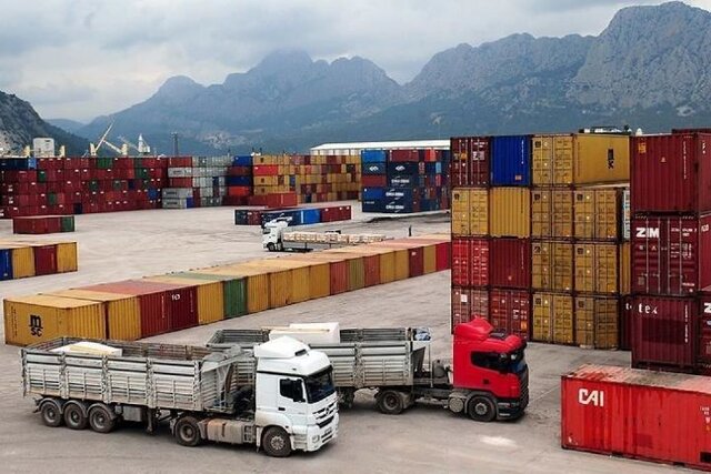 ۱۱ اقدام فوری گمرکات برای تسریع در ترخیص کالاها