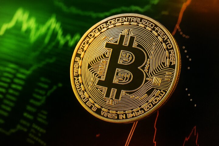 بیت‌کوین عقب‌نشینی کرد