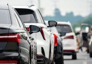 رشیدی: تردد خودروهای مناطق آزاد در سایر استان‌ها به افزایش رضایت عمومی کمک می‌کند