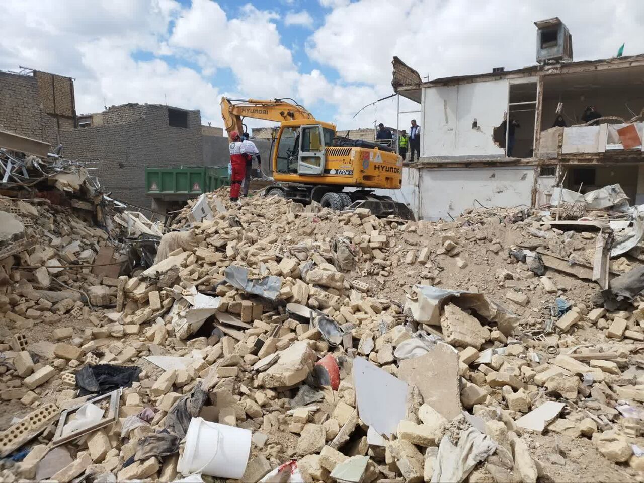خسارت ۳۷همتی جنگ تحمیلی سوم/ اتمام تعمیر ۶۳هزار واحد مسکونی تا پایان ۱۴۰۶