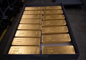 طلای جهانی افزایشی ماند
