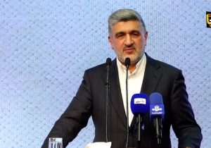 بورس در نیمه نخست امسال موفق بود/ سناریوهای پیش‌رو تا پایان سال