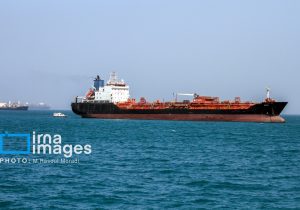 دخالت‌های نظامی ابرقدرت‌ها ثبات بازار جهانی انرژی را به خطر انداخته است